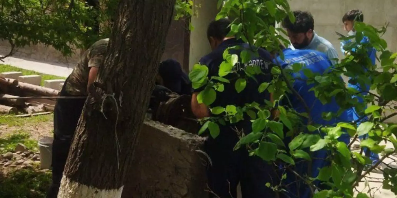 Шымкентте 1 жасар қыз 24 метрлік құдыққа құлап кетті