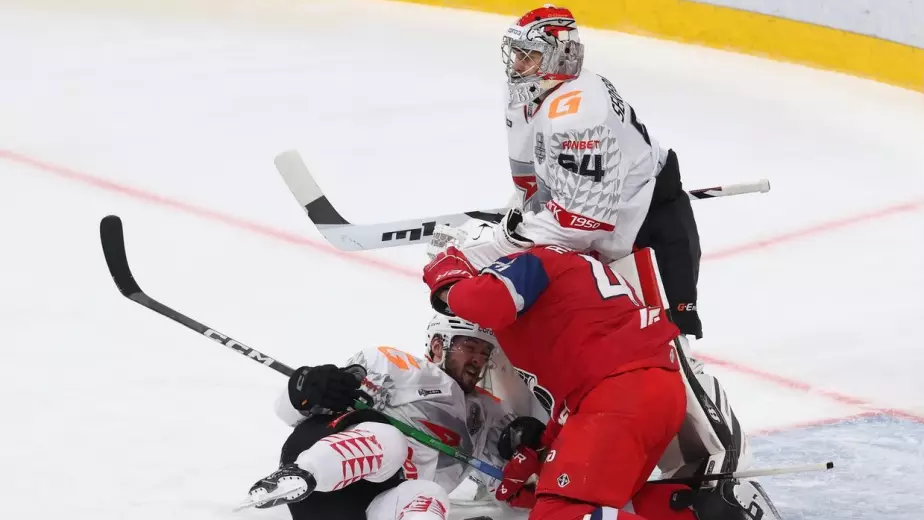 Дичь в КХЛ – массовая драка после гола, удалили 10 человек (ВИДЕО)