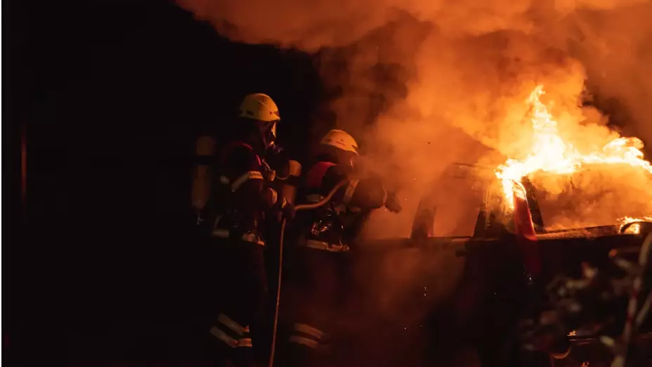 Алаяқтардың тапсырмасымен кафе өртеген ер адам ұсталды