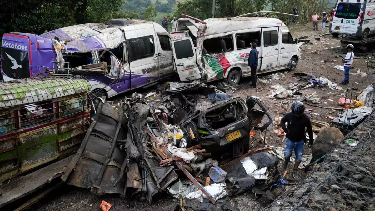 Число погибших при теракте в Колумбии возросло до 20