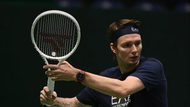 Александр Бублик получил награду от ATP