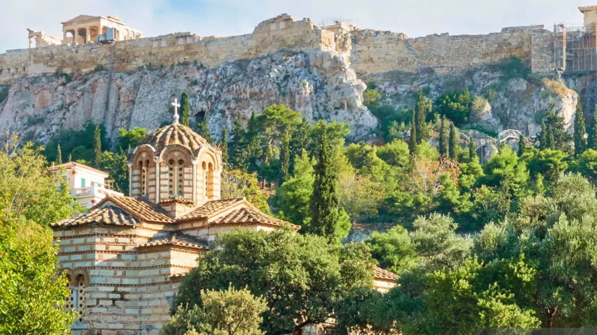 Афины туристерден шаршады: билік шектеу енгізбек