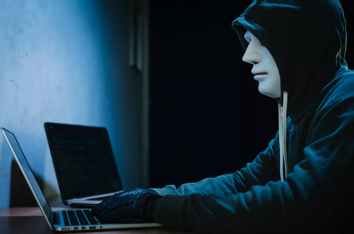 "Банк басшысының түрін қолданған": ІІМ Halyk+ платформасына қатысты алаяқтықты ескертті