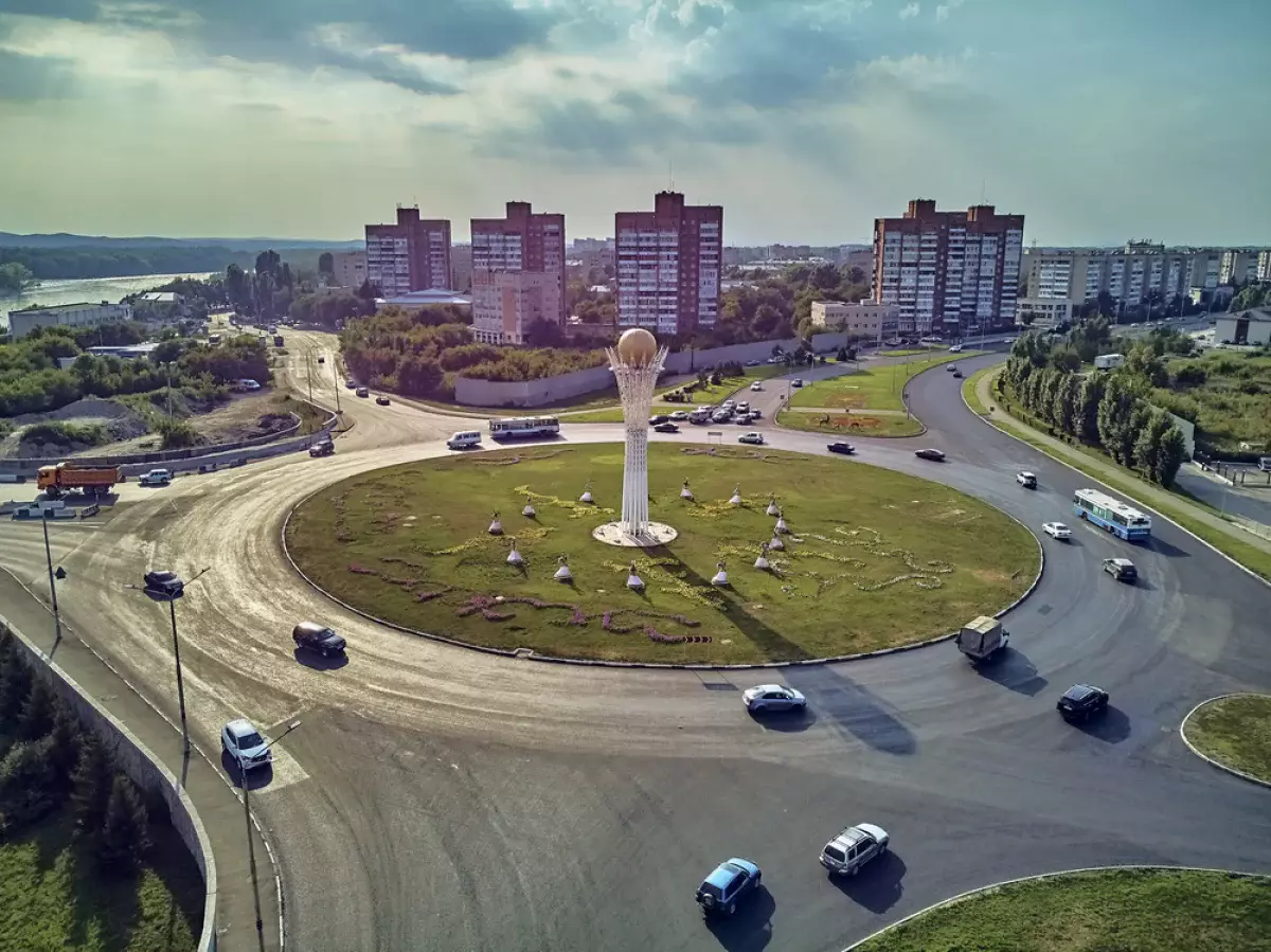 Өскеменде жаңа жол айрығы салынады