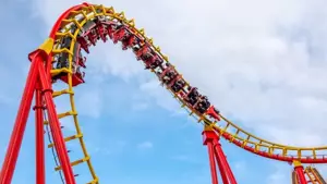 «Қыздарым езіліп қала жаздады»: Астана тұрғыны аттракциондардың қауіпсіздігін тексеруді талап етті