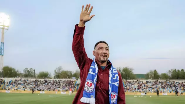 Временный чемпион WBO обострил перепалку с Алимханулы