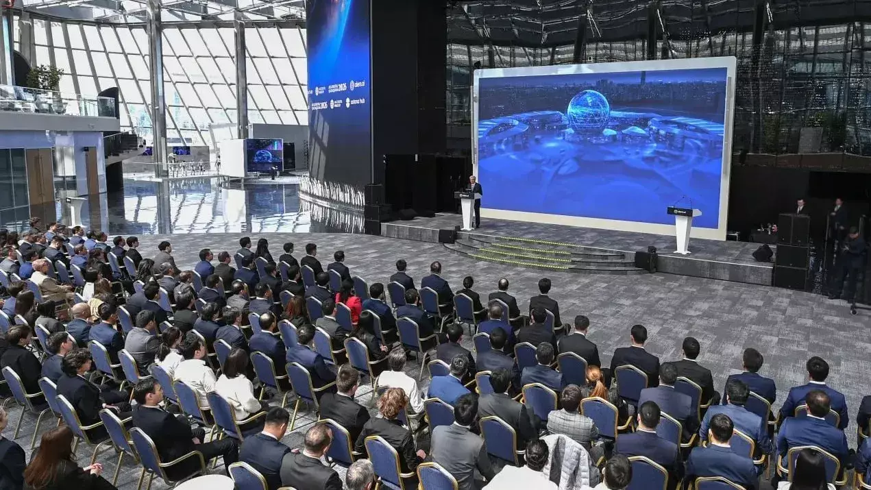 Тоқаев: цифрландыру мен жасанды интеллект – Қазақстан дамуының басты бағыты