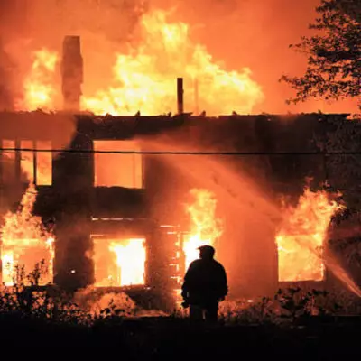 Житель столицы пытался сжечь дом ради лёгких денег из Instagram