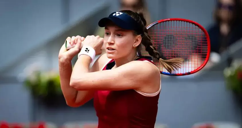 Рыбакина вышла в 1/8 финала топ-турнира в Испании (видео)