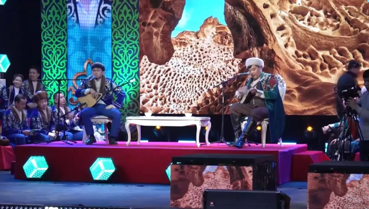 Жаңаөзенде «Бес асыл» ұлттық өнер сайысы өттІ