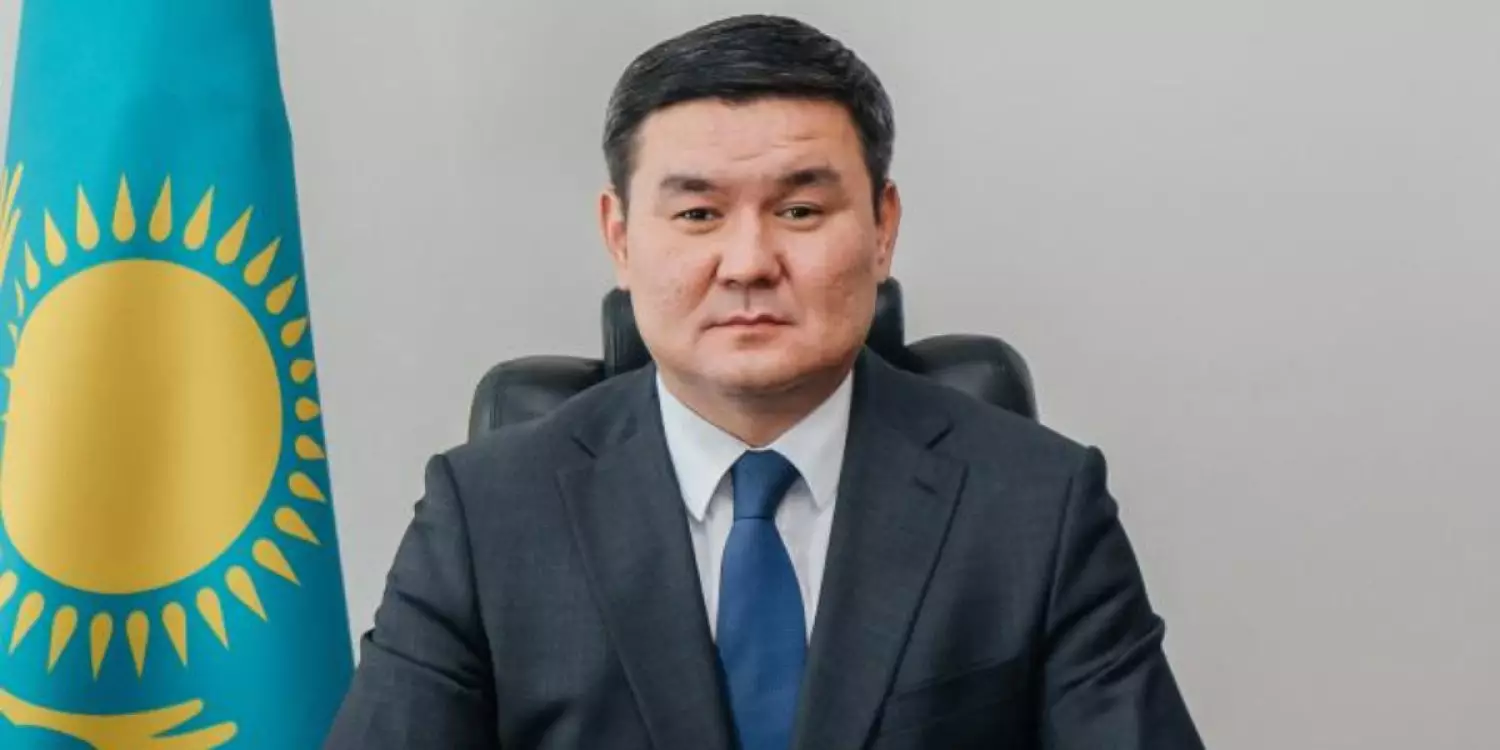 Шенеуніктің жұдырығы мықты