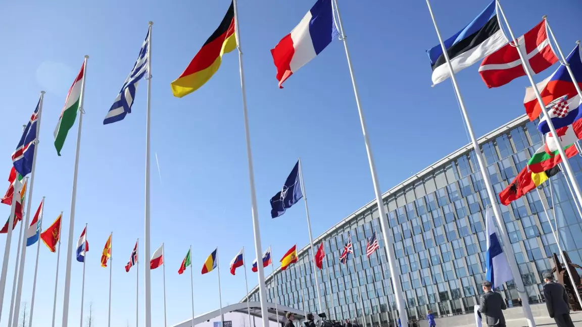 НАТО: Ресей КСРО кезіндегі шекараны қалпына келтіргісі келеді