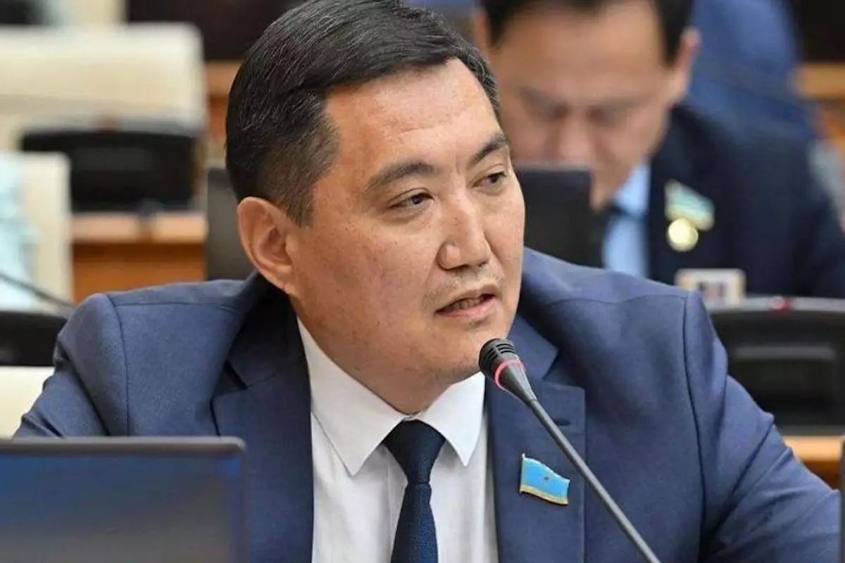 «Кого мы вообще готовим?»: депутат заявил о нарушениях в «Болашаке» на миллиарды