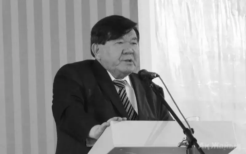 «Атамыз Отырарда жерленеді»: Мұхтар Шахановтың соңғы аманаты орындалатын болды