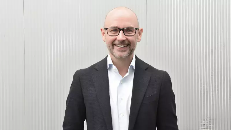 Англиядан келген ҚФФ-тың жаңа бас хатшысы Қазақстанда немен айналысады?