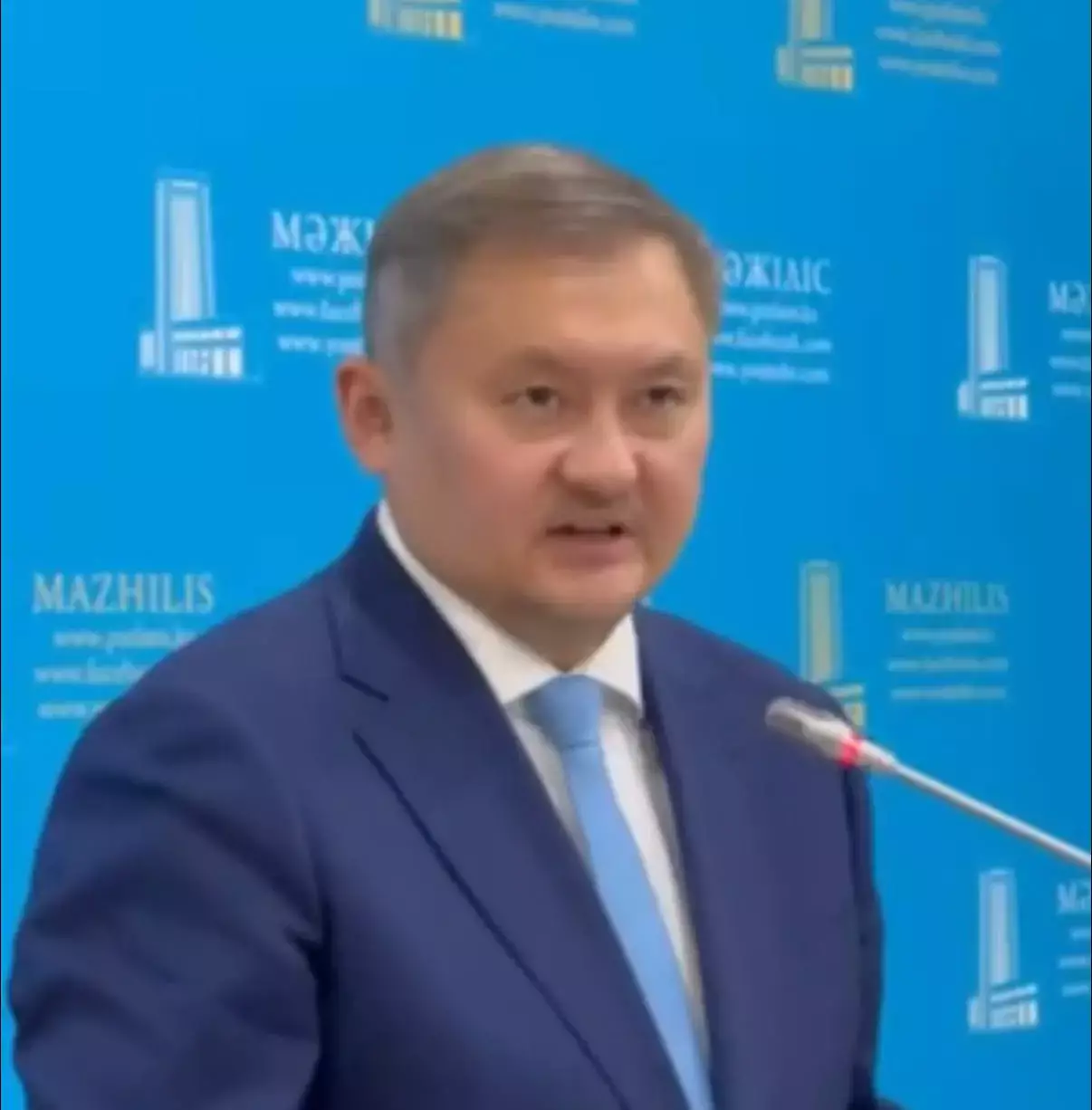 ҰБТ қалай өзгереді: Министр жауап берді