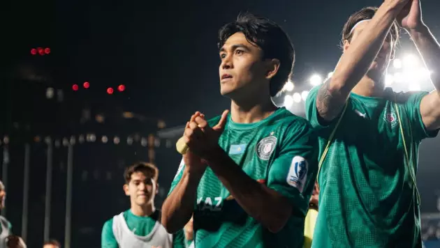 "Он бы не смог мне сказать это в лицо". Оразов объяснил конфликт в матче с "Кайратом"