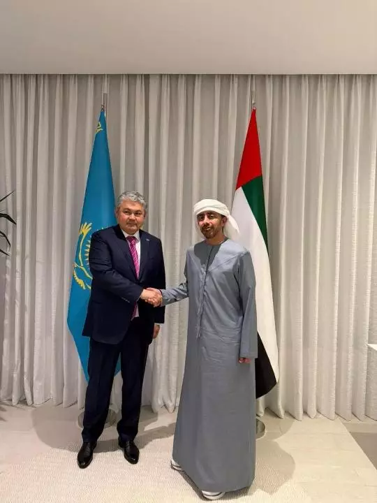 Казахстанский президент Токаев пригласил президента ОАЭ на саммит Евразийского экономического союза в Астане.