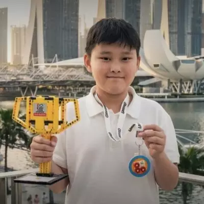 Казахстанский школьник Аманжол Турман завоевал серебро на международном чемпионате по робототехнике в Сингапуре