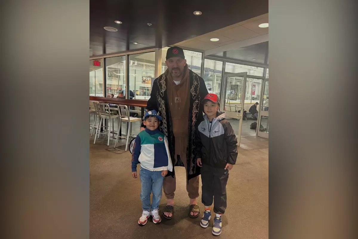 Легенда НХЛ Александр Овечкин появился в казахском национальном наряде