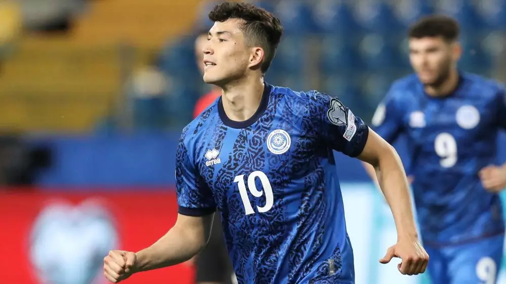 Клуб Зайнутдинова подписал капитана сборной Казахстана по футболу