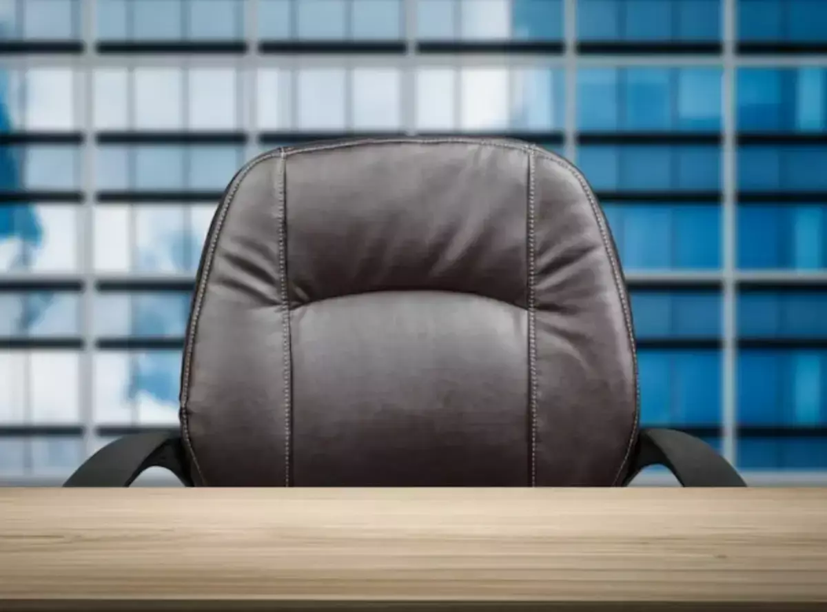 Казахстан готовит специалистов «в никуда»: названы профессии, которые исчезнут первыми - новости на Lada.kz 27.04.2026