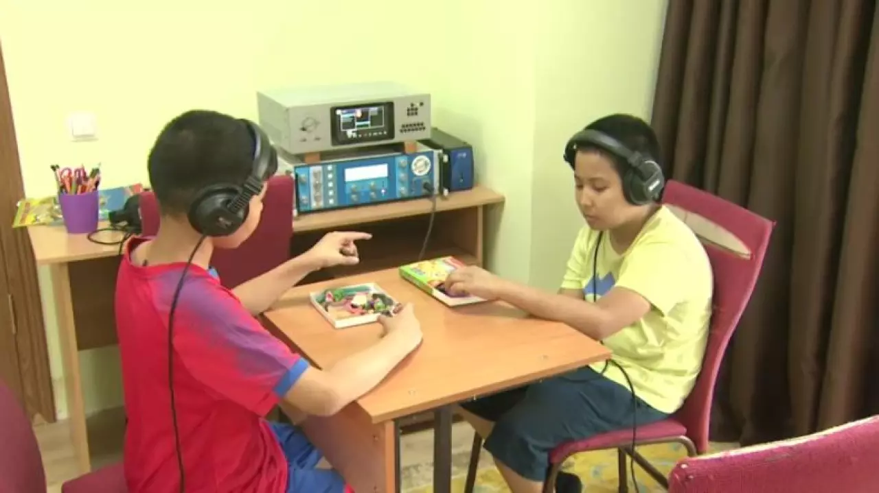 Вопросы детского аутизма обсудили в Алматы