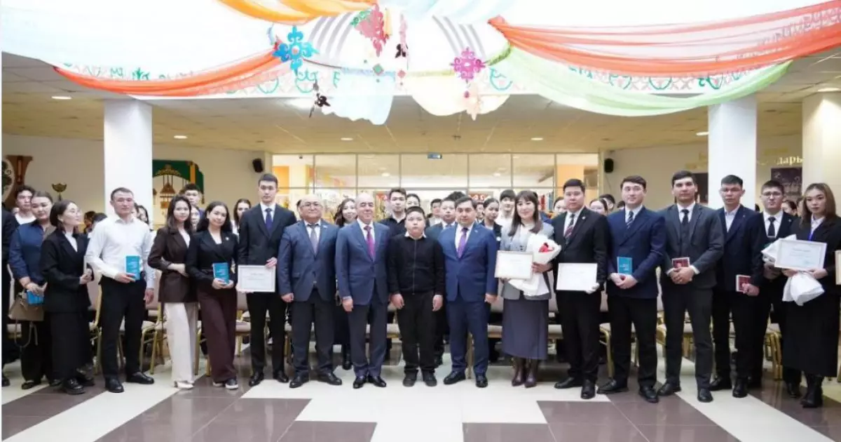   Жастарға жол ашқан бастамалар   