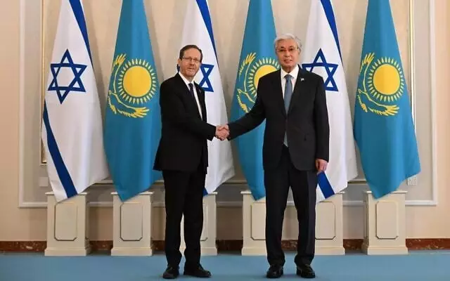 Герцог стремится утроить объем торговли с Казахстаном.