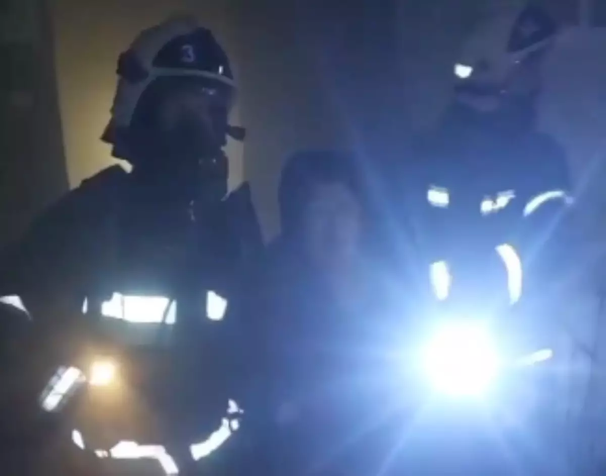 В Атырау горела многоэтажка в СМП