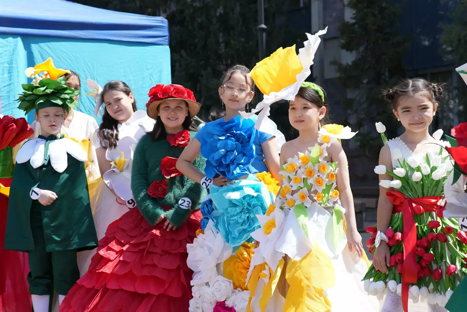 «Көктем көркі – қызғалдақ»: Алматы Оқушылар сарайында қалалық қызғалдақ фестивалі өтті