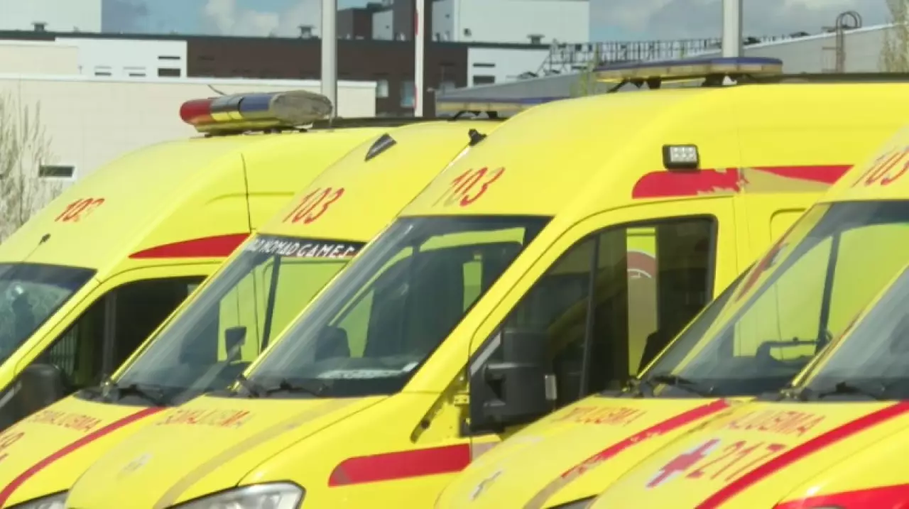 Работники скорой помощи отмечают профессиональный праздник