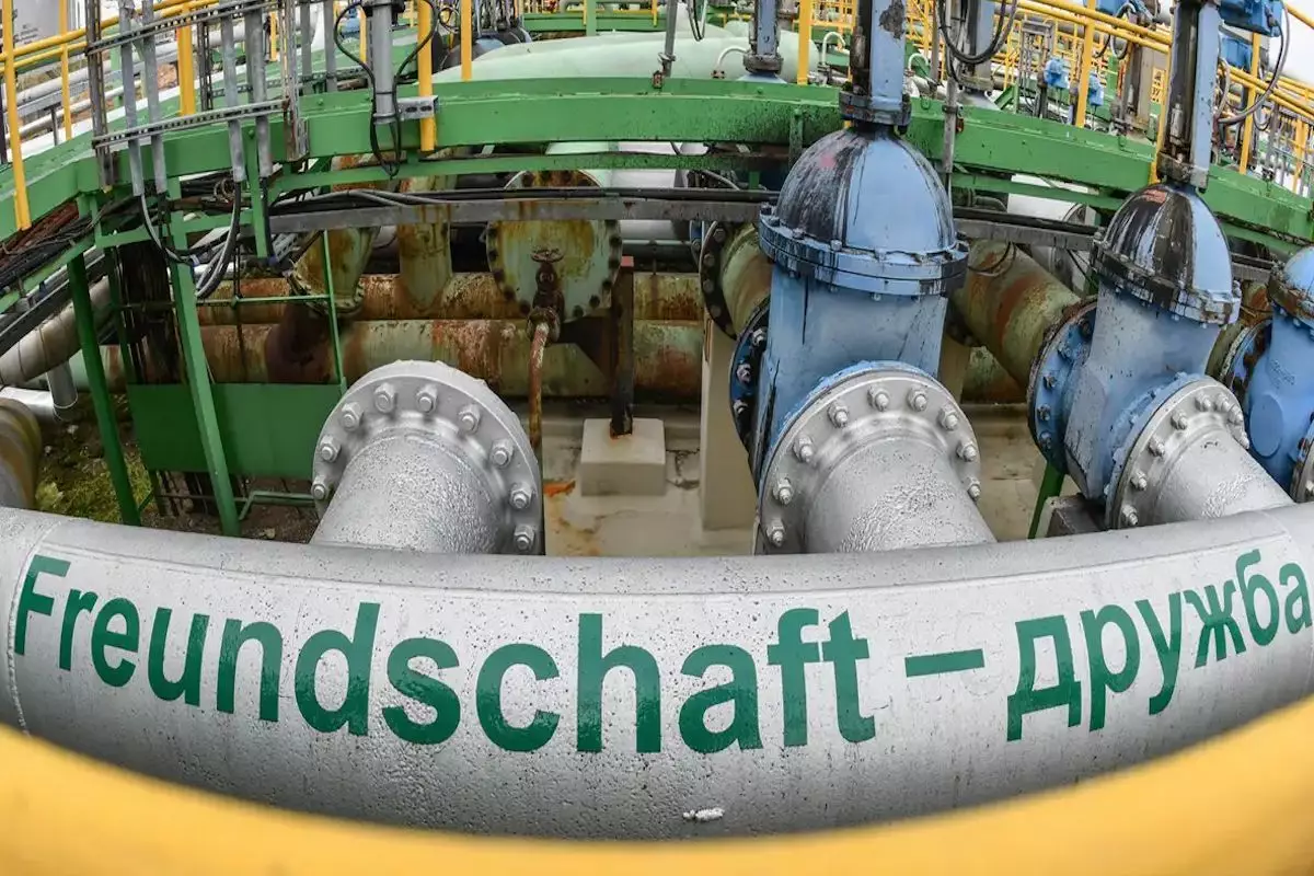 Казахстан меняет маршрут нефти: вместо Германии — Усть-Луга и КТК