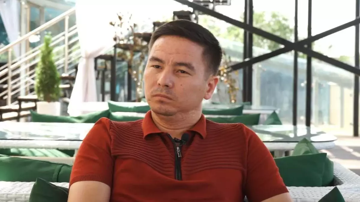 «Әнші, журналист, әзілкештер – лыпылдап депутат болмаңыздар» – Нұрсейіт Жылқышыбай