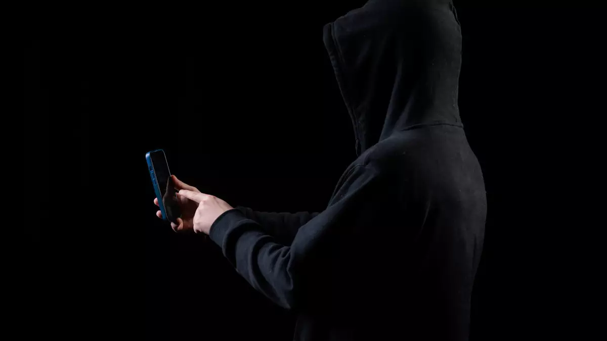 В Алматы накрыли сеть телефонных мошенников