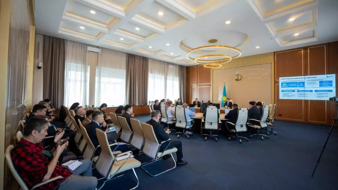 Шығыс Қазақстан облысында жасанды интеллектіні енгізу күшейтілуде: цифрлық шешімдер ТҮКШ саласына да қосылуда