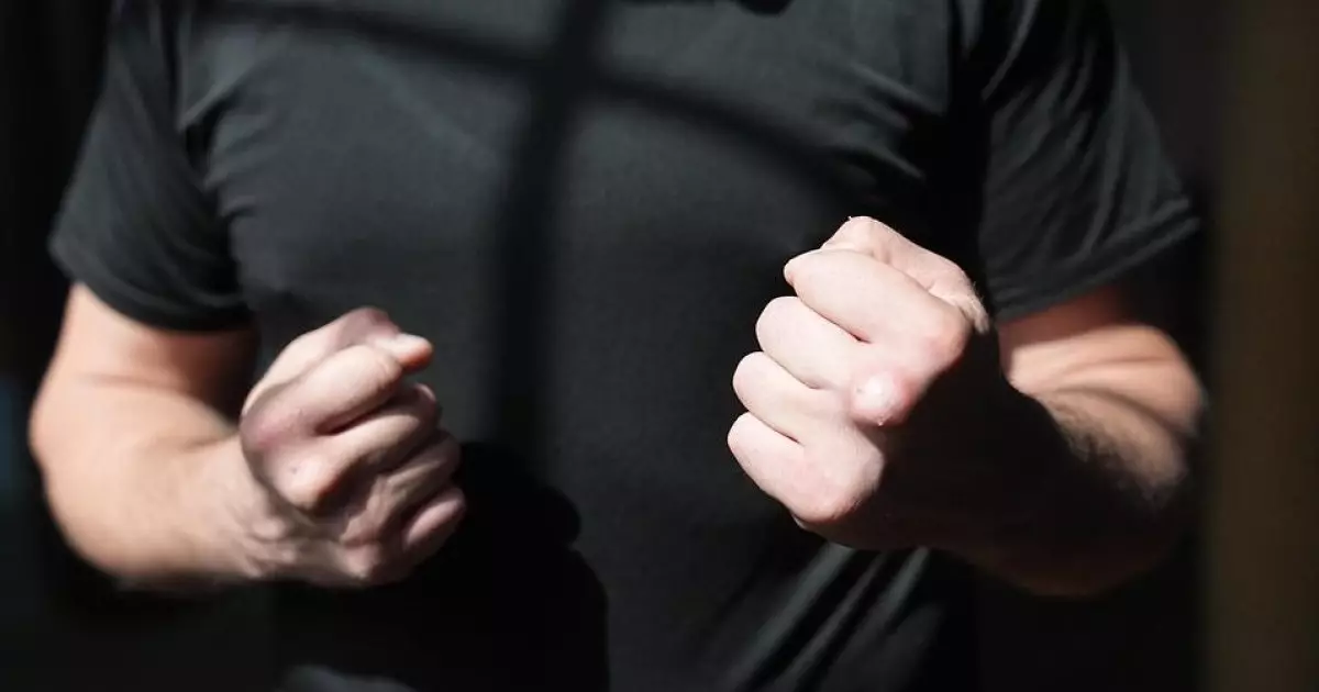  Ер адам 93 жастағы қарияны 28 сағат бойы ұрып-соғып, видеоға түсірген 