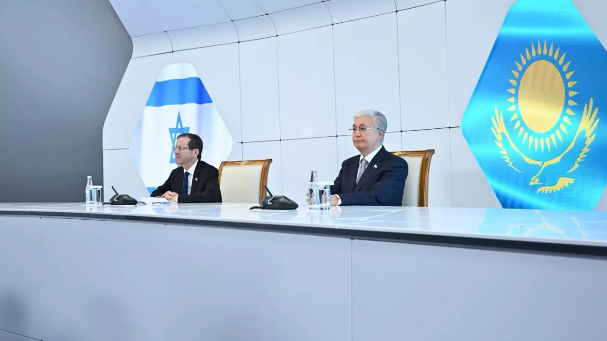 Президенты Казахстана и Израиля посетили центр Alem.ai