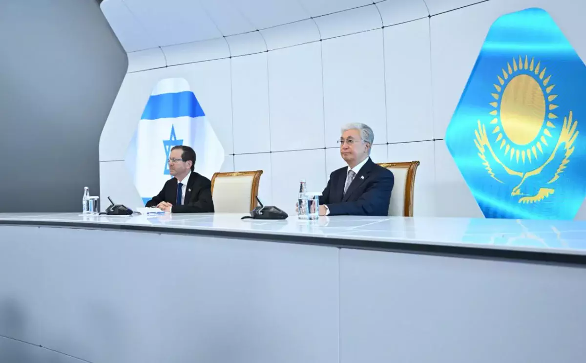 Қазақстан мен Израиль президенттері Alem.ai Халықаралық жасанды интеллект орталығына барды