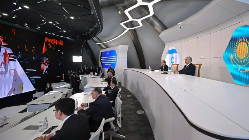 Токаев показал Герцогу, как Казахстан развивает ИИ