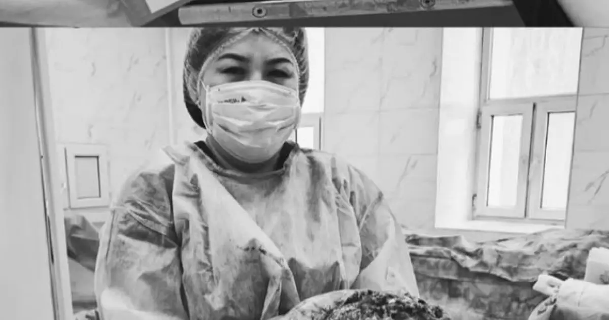  Семейде дәрігерлер науқастан салмағы 6 келіден асатын ісікті алып тастады 