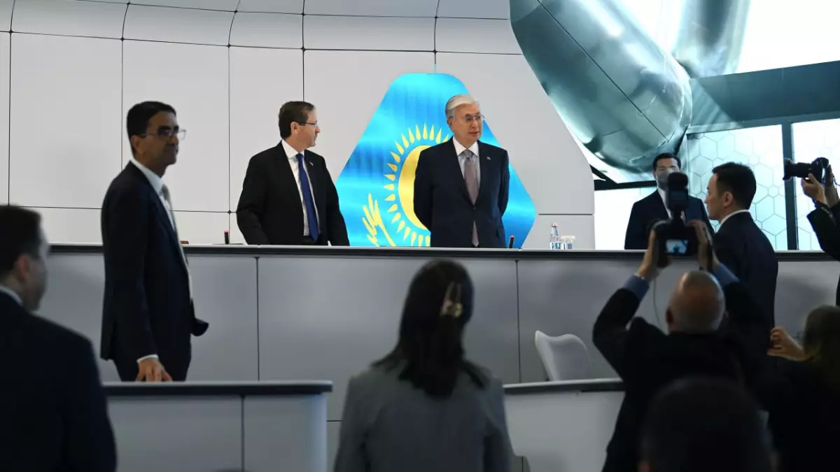 Қазақстан мен Израиль президенттері Alem.ai Халықаралық ЖИ орталығына барды