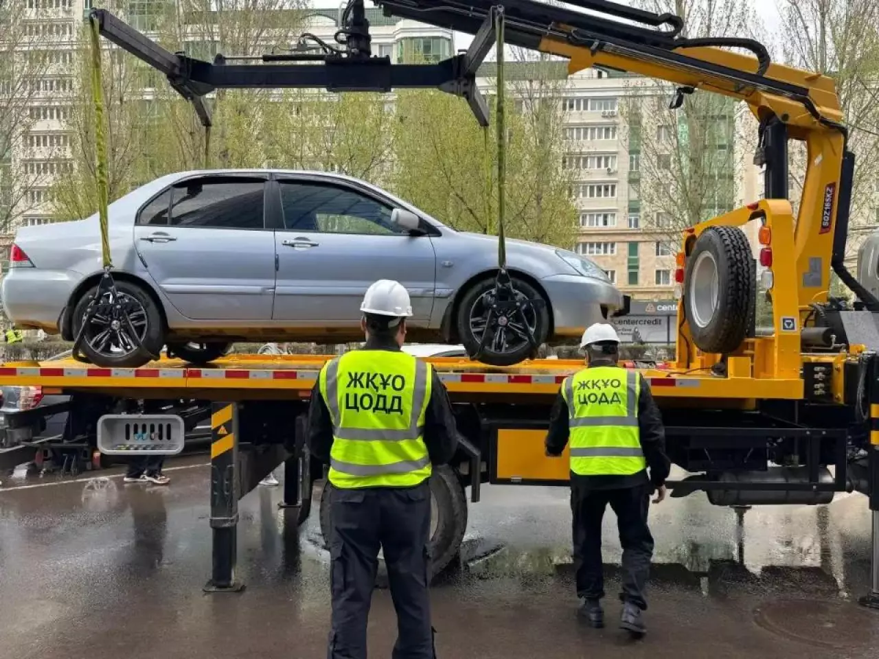 Астанада автокөліктерді эвакуациялау ақылы болды: жаңа тәртіп кімдерге қатысты