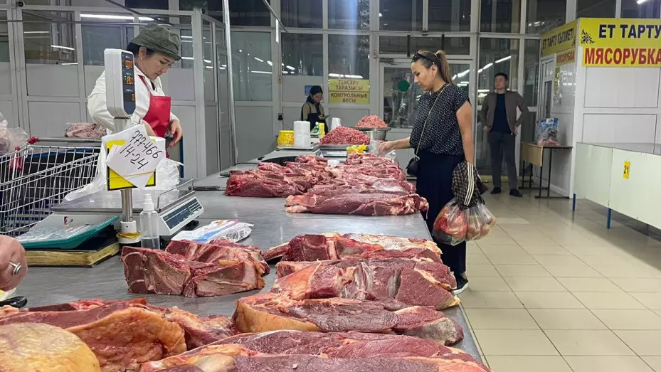 Каждый казахстанец съедает более 2 кг мяса в месяц - статистика