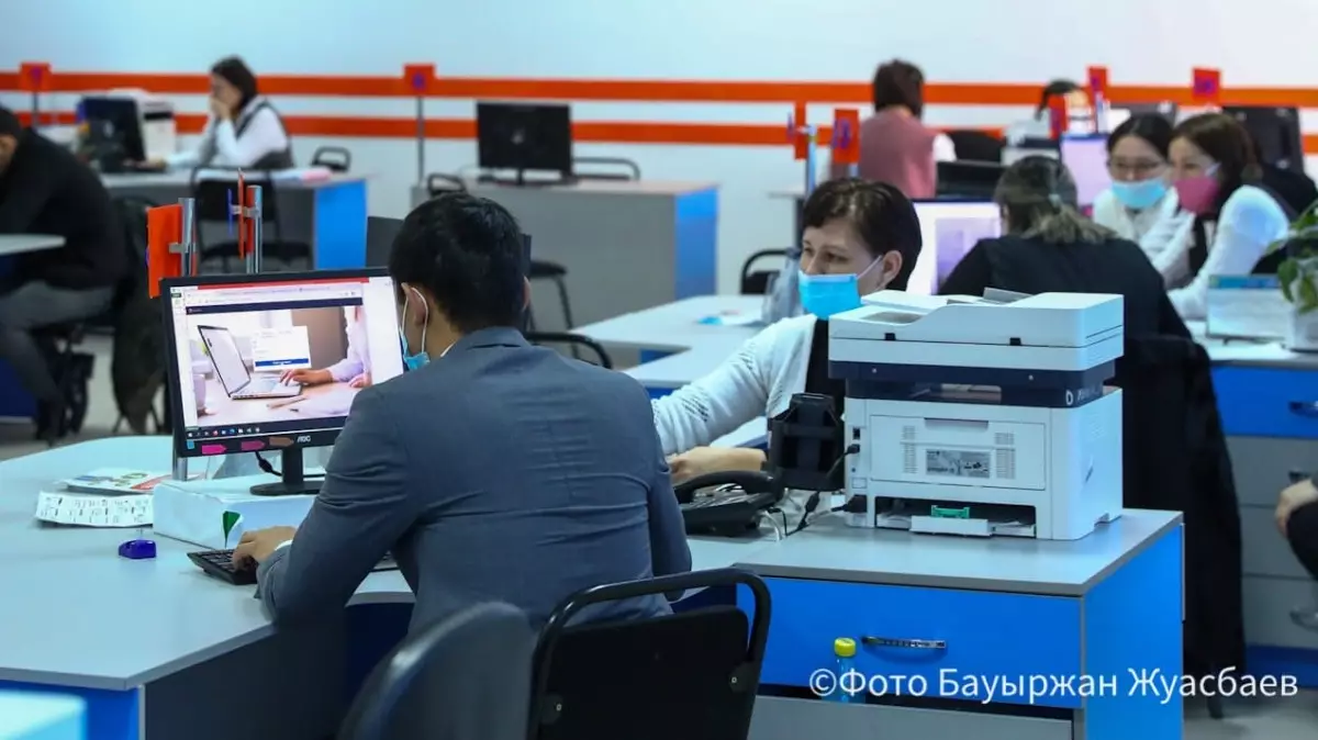 Мигрантам упростят получение разрешений на работу