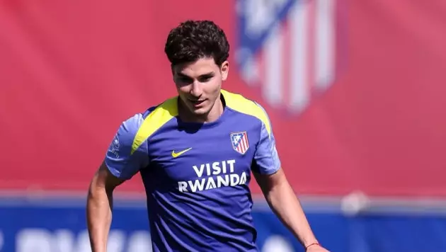 "Атлетико" не уступает: "Барселона" узнала трансферную цену за Альвареса