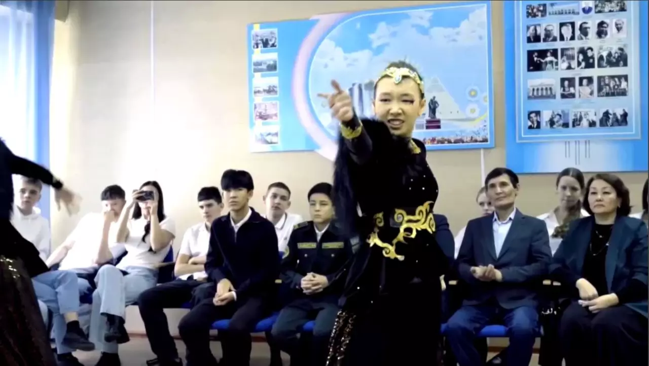 Жүзге жуық оқушының қатысуымен түсірілген фильмнің тұсаукесері өтті