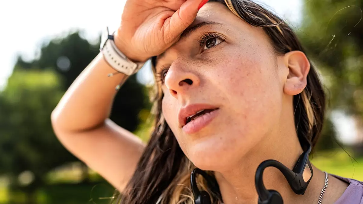 Исследования показывают, что частота сердечных приступов и инсультов растет вместе с экстремальными погодными явлениями.