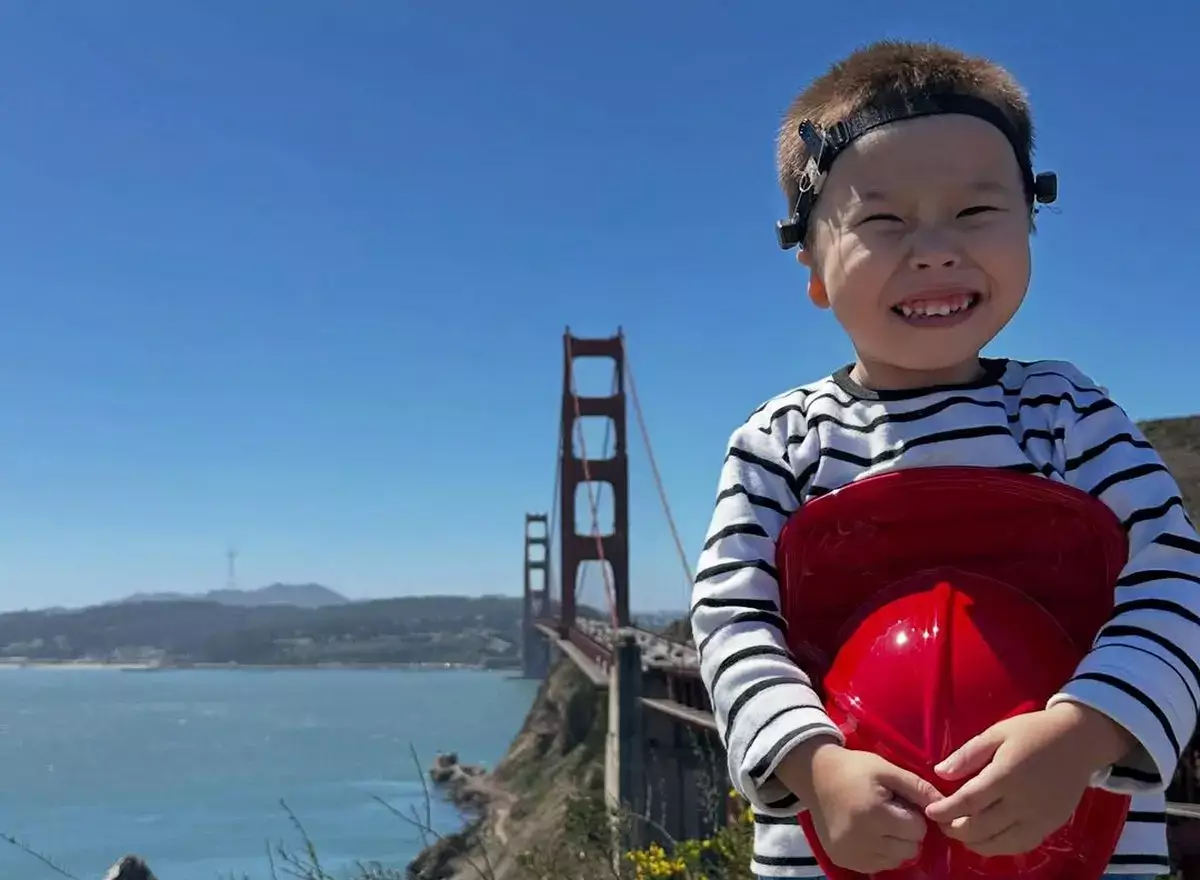 Шанс услышать мир: 3-летнему мальчику из Жанаозена не хватает на операцию 20 тысяч долларов - новости на Lada.kz 28.04.2026