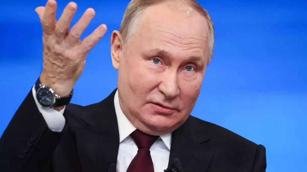 "Нефтяные дожди" над Туапсе: Путин уверяет, что "серьезных угроз" нет